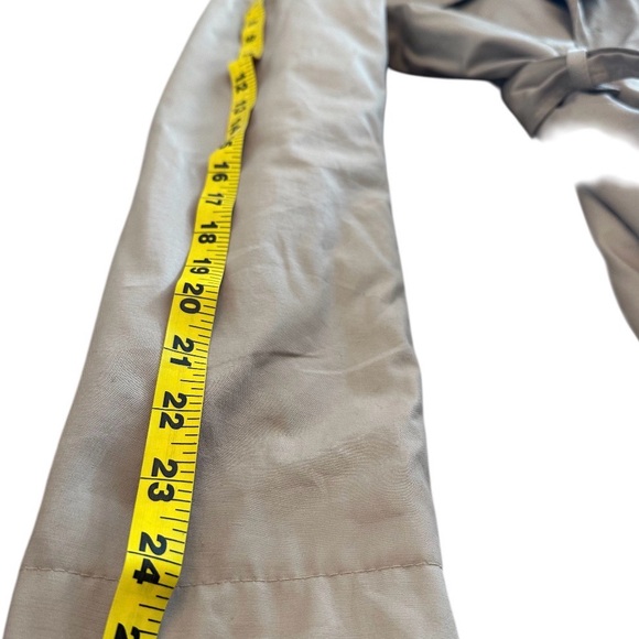 Via Spiga Tan Belted Double-Breasted Trench Coat Pleated Womens M - Picture 6 of 11